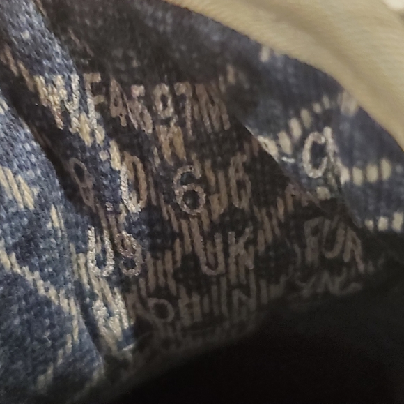 Keds womens shoe size 9 color white - Picture 3 of 3